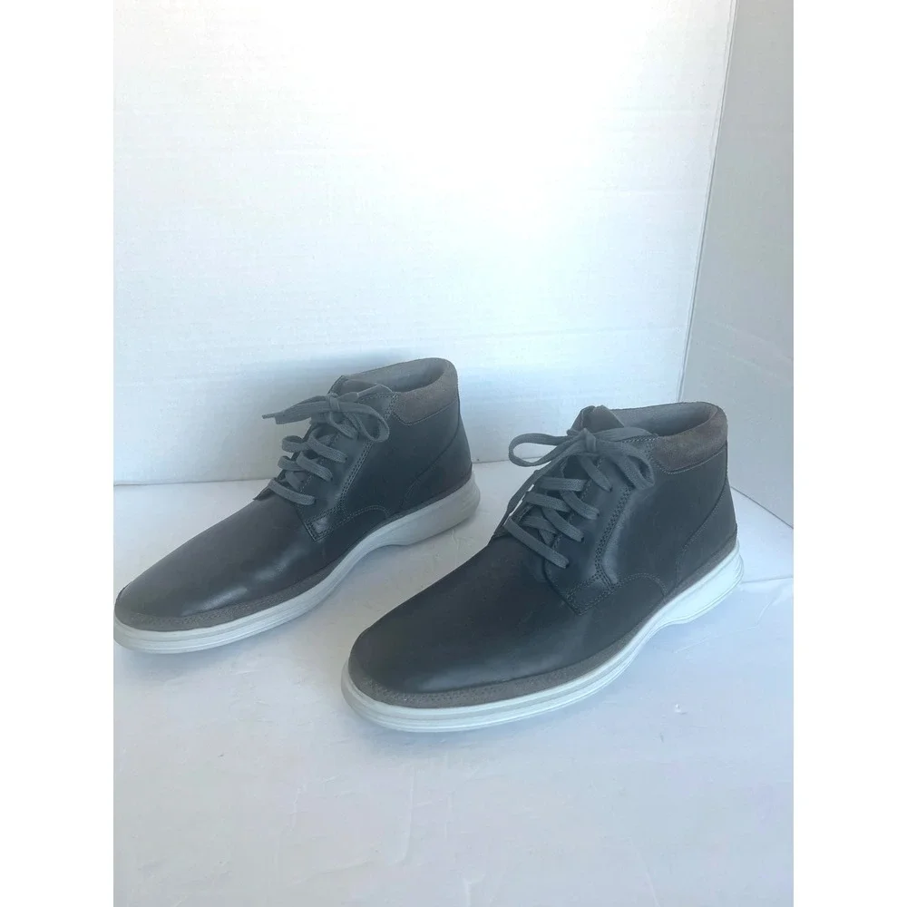 NWOT Rockport Mens Castlerock Chukka Leather Gray White Lace Up Ankle Boots 10.5